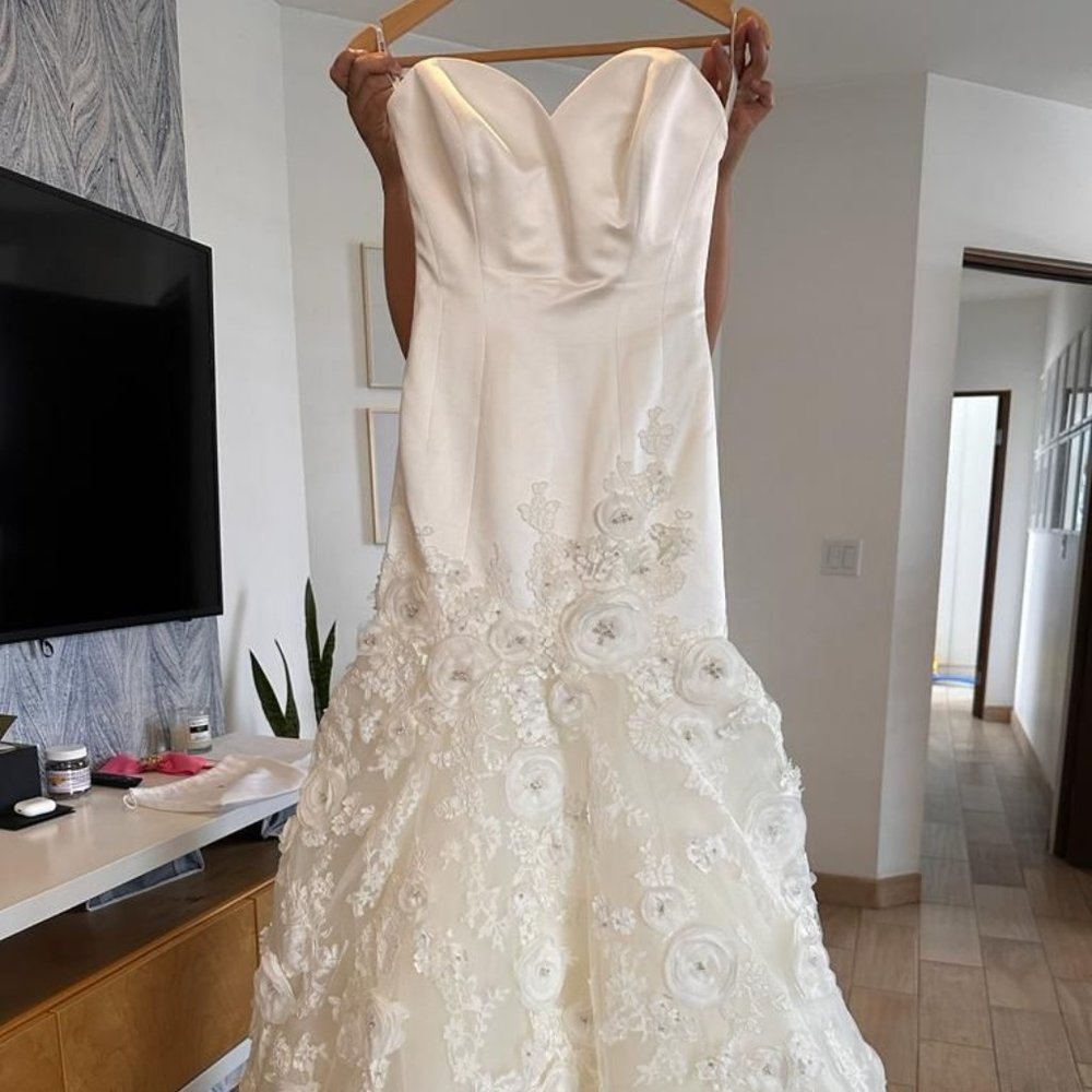 Bridal Wedding Dress Enzoani Ivory Bridal Bress size 6 Mermaid